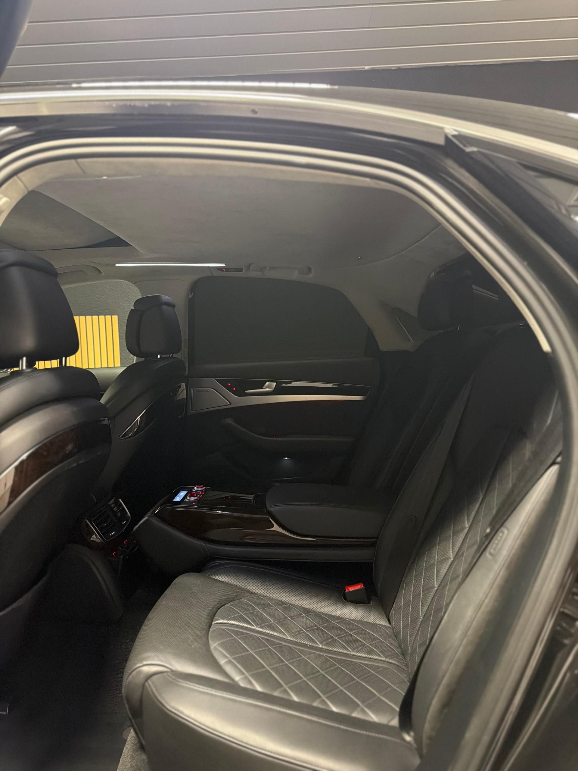 AUDI A8 4.0 TFSI V8 quattro tiptronic, Vollausstattung! GRATIS-SERVICE!-image-14