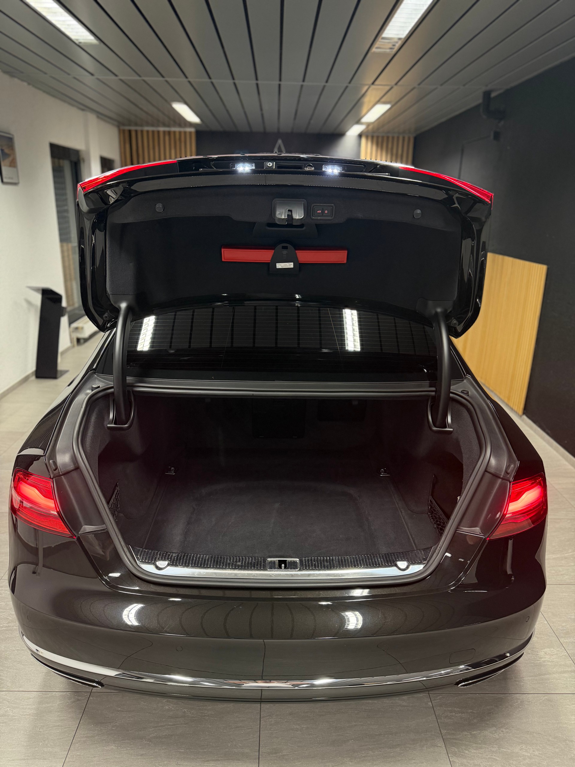 AUDI A8 4.0 TFSI V8 quattro tiptronic, Vollausstattung! GRATIS-SERVICE!-image-5
