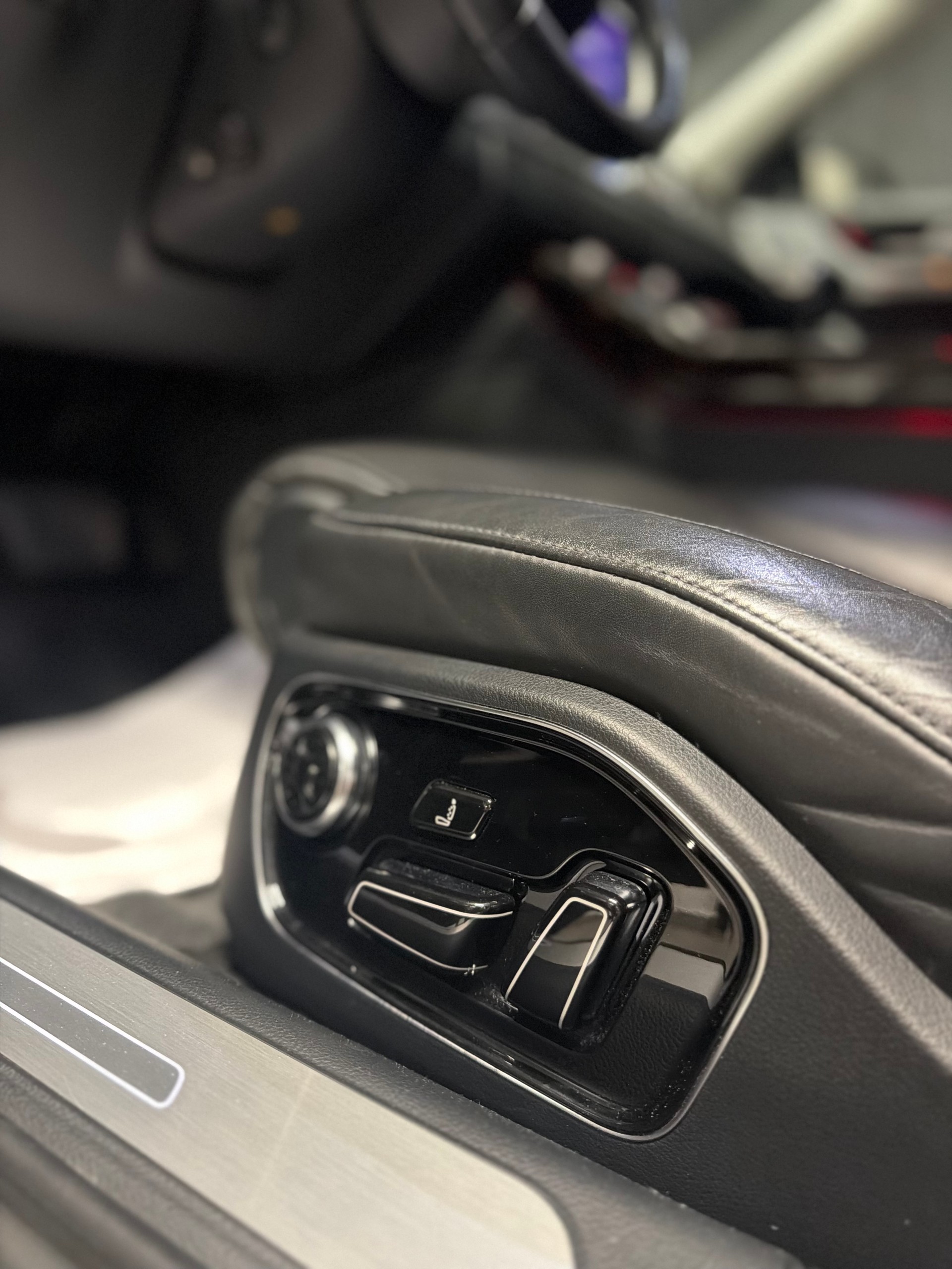 AUDI A8 4.0 TFSI V8 quattro tiptronic, Vollausstattung! GRATIS-SERVICE!-image-13