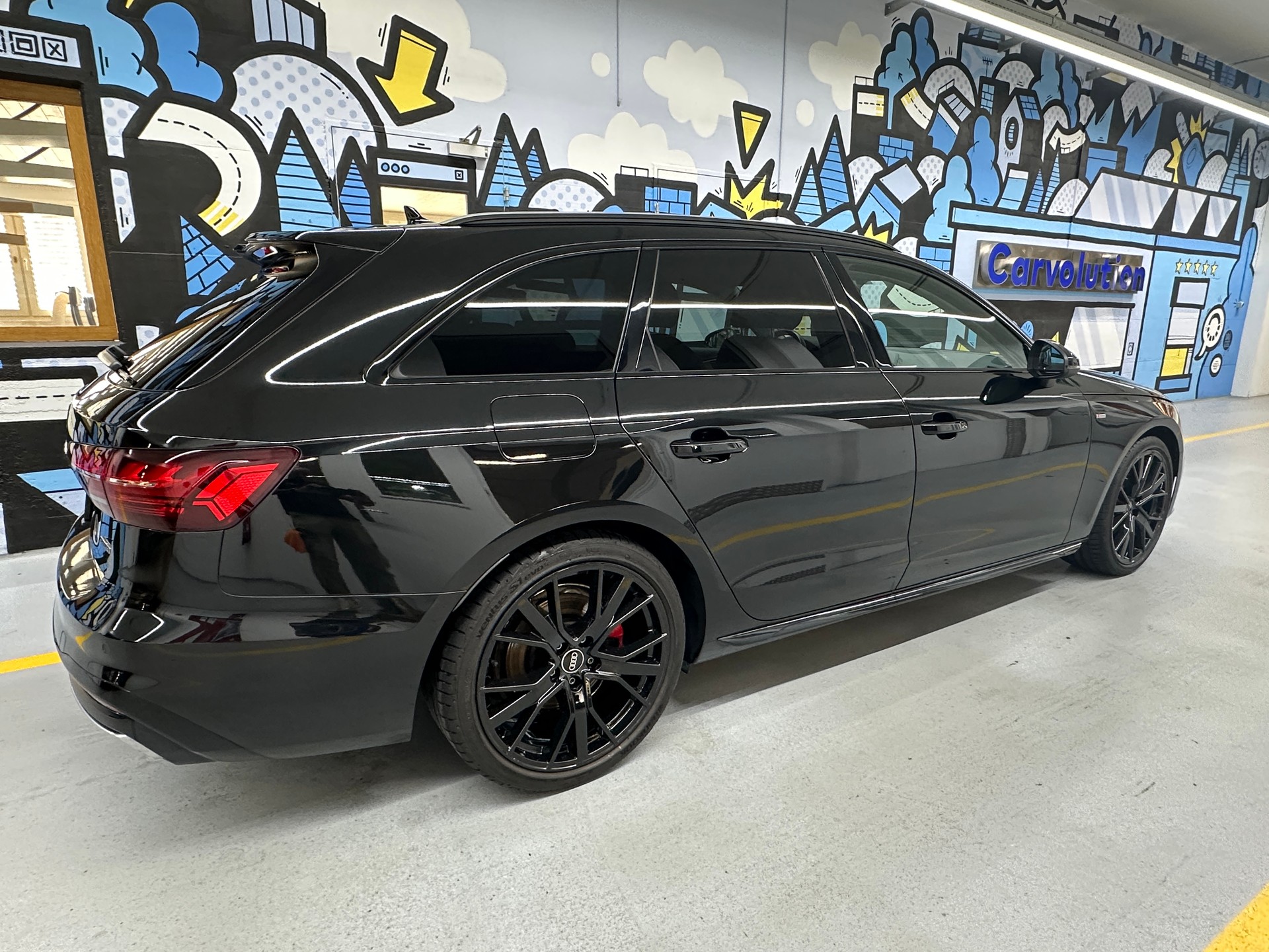 AUDI A4 Avant 40 TDI S line quattro S-tronic-image-3