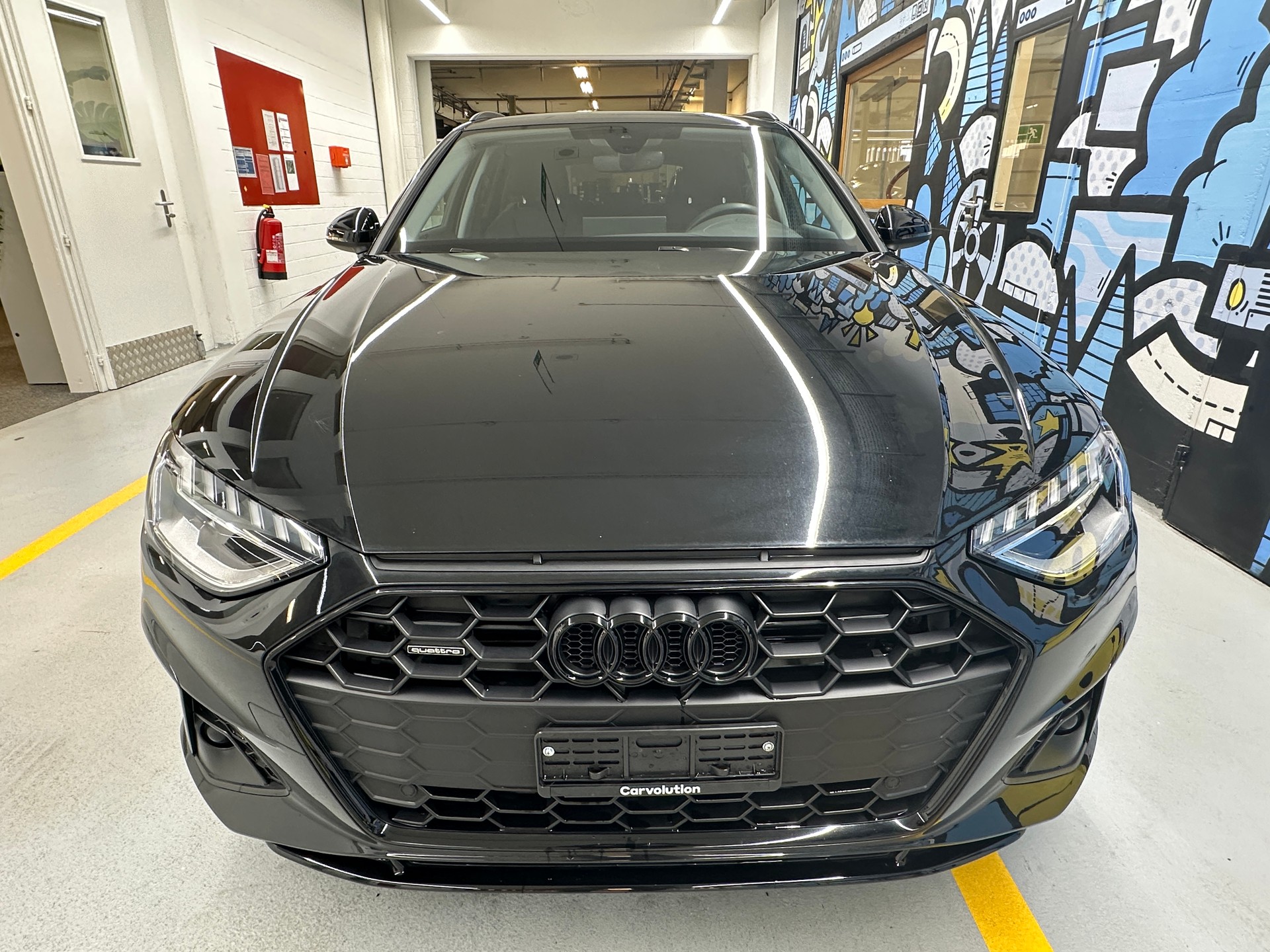 AUDI A4 Avant 40 TDI S line quattro S-tronic-image-1