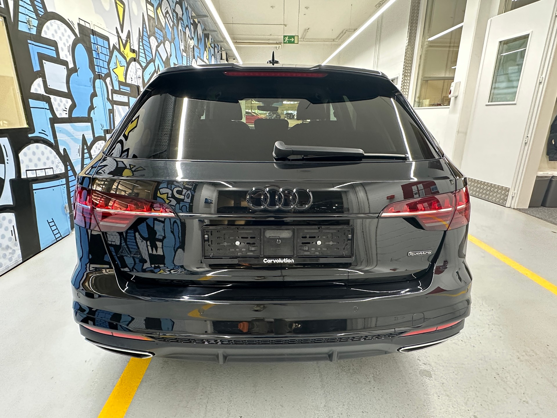 AUDI A4 Avant 40 TDI S line quattro S-tronic-image-4