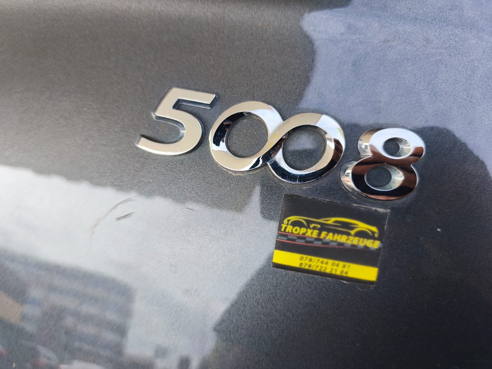 PEUGEOT 5008 1.6 16V T Swiss Edition-image-24