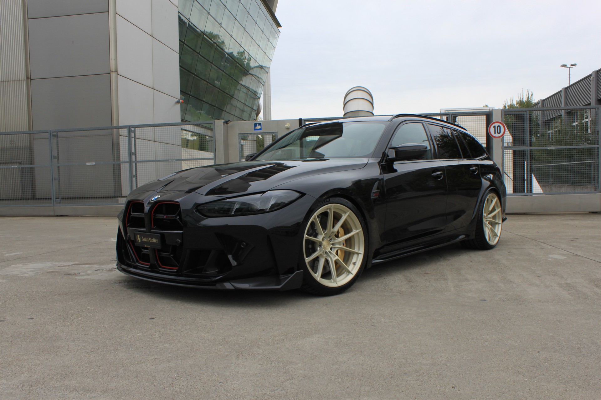 BMW M3 CS Touring xDrive-image-8
