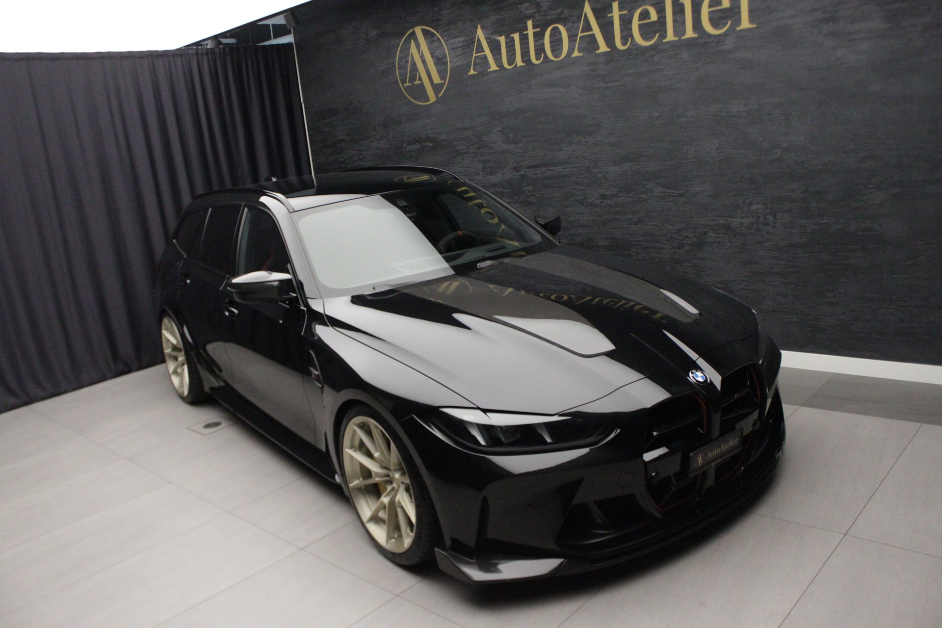 BMW M3 CS Touring xDrive-image-4
