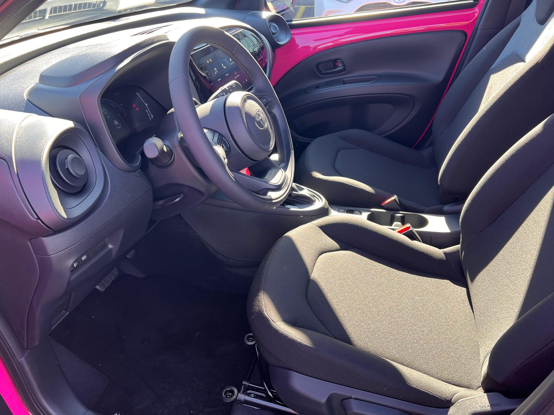 TOYOTA Aygo X 1.5 VVT-i HSD Comfort-image-8