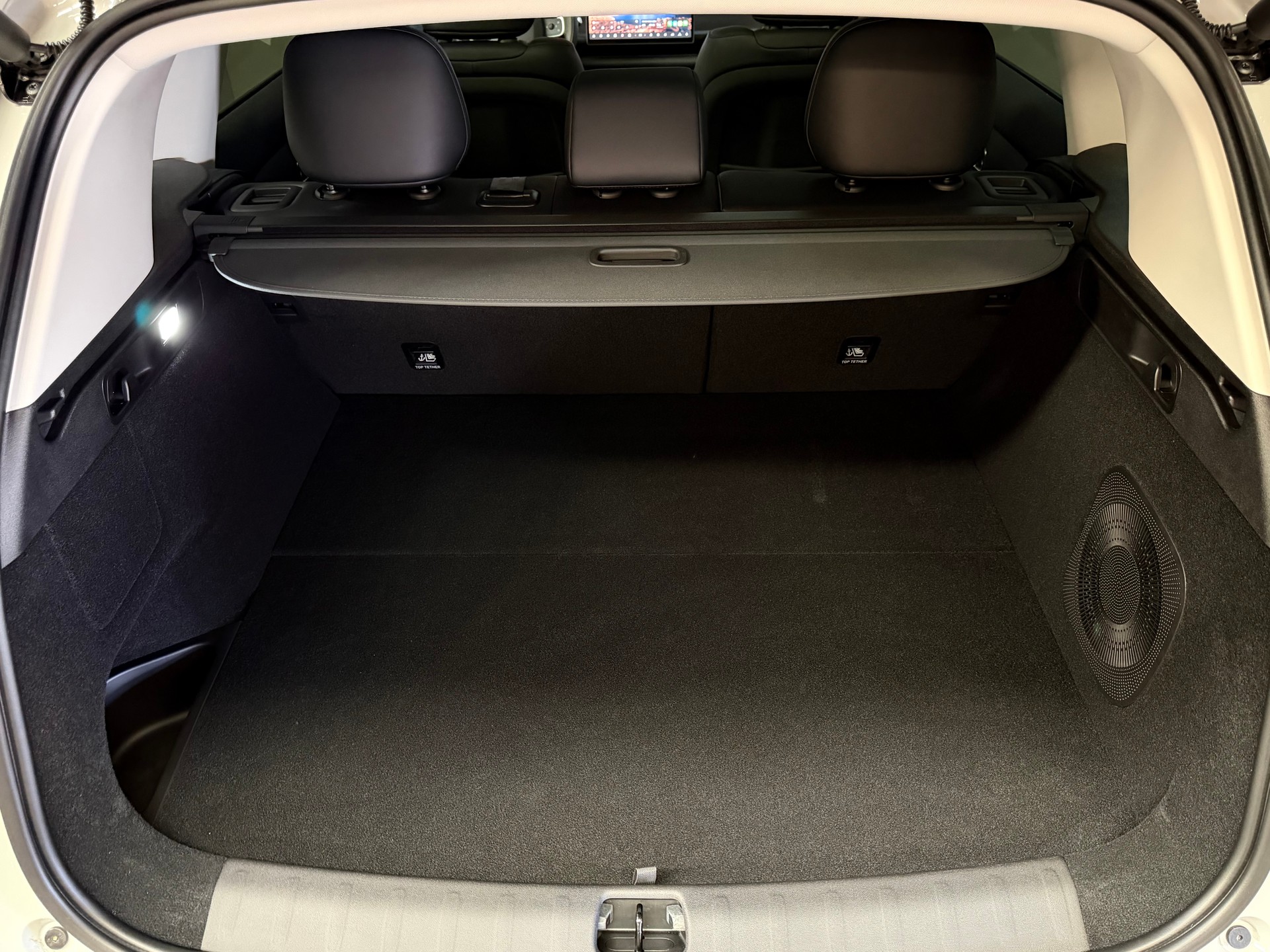 LEAPMOTOR C10 REEV 28kWh Design-image-10