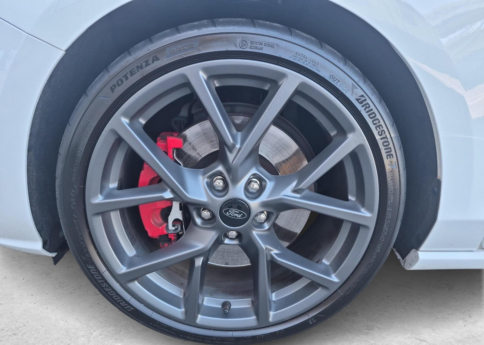FORD Focus 2.3 EcoB ST X-image-18