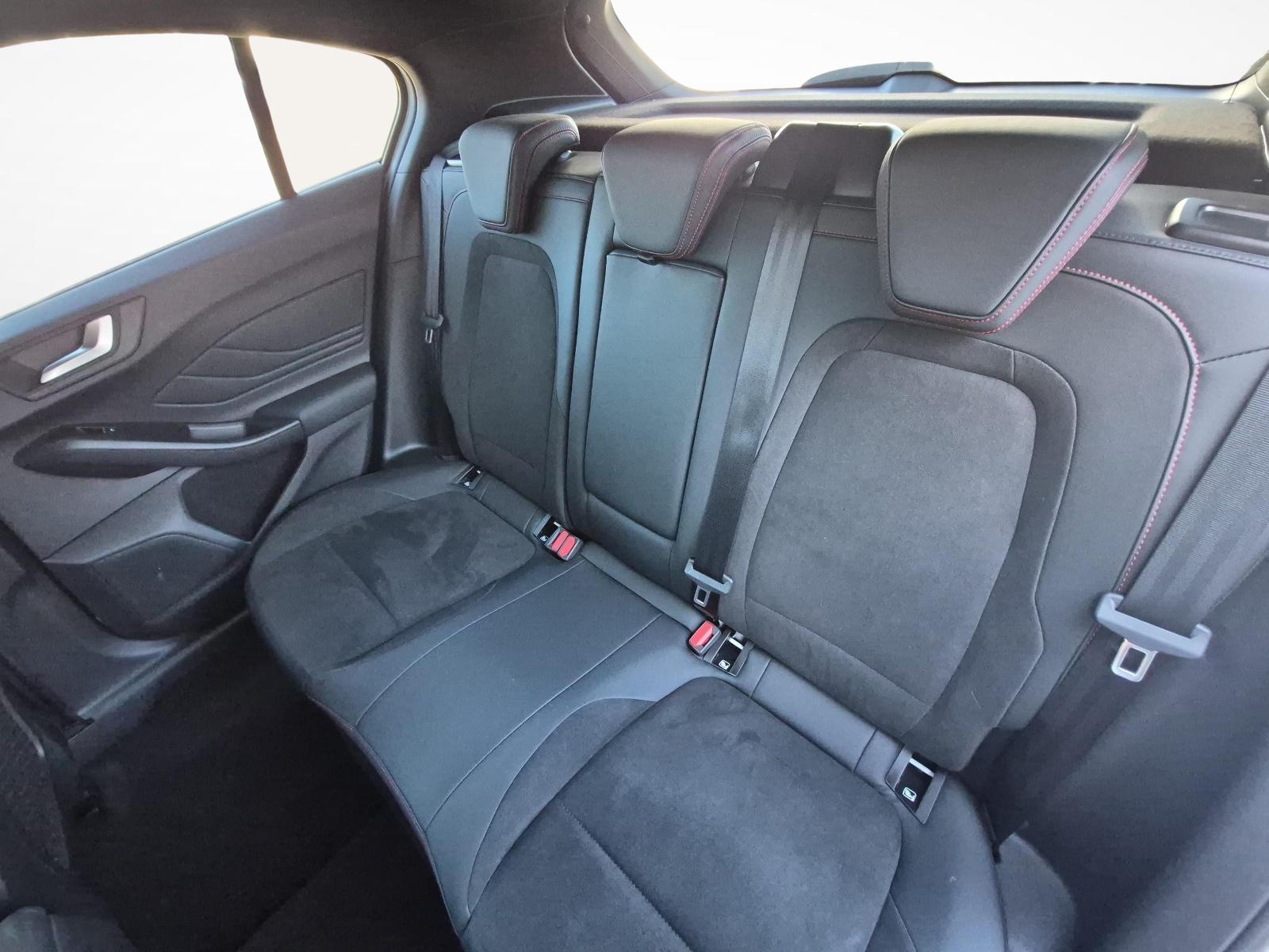 FORD Focus 2.3 EcoB ST X-image-10