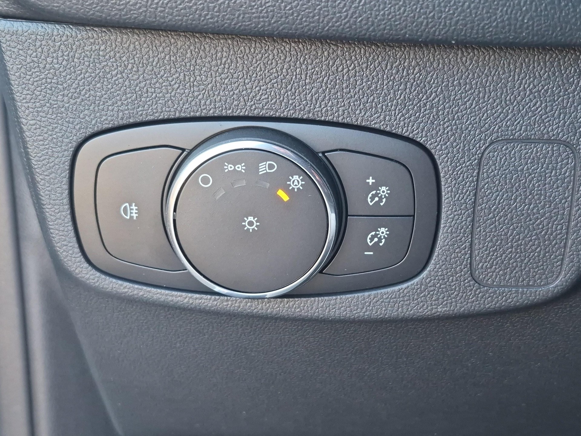 FORD Focus 2.3 EcoB ST X-image-16