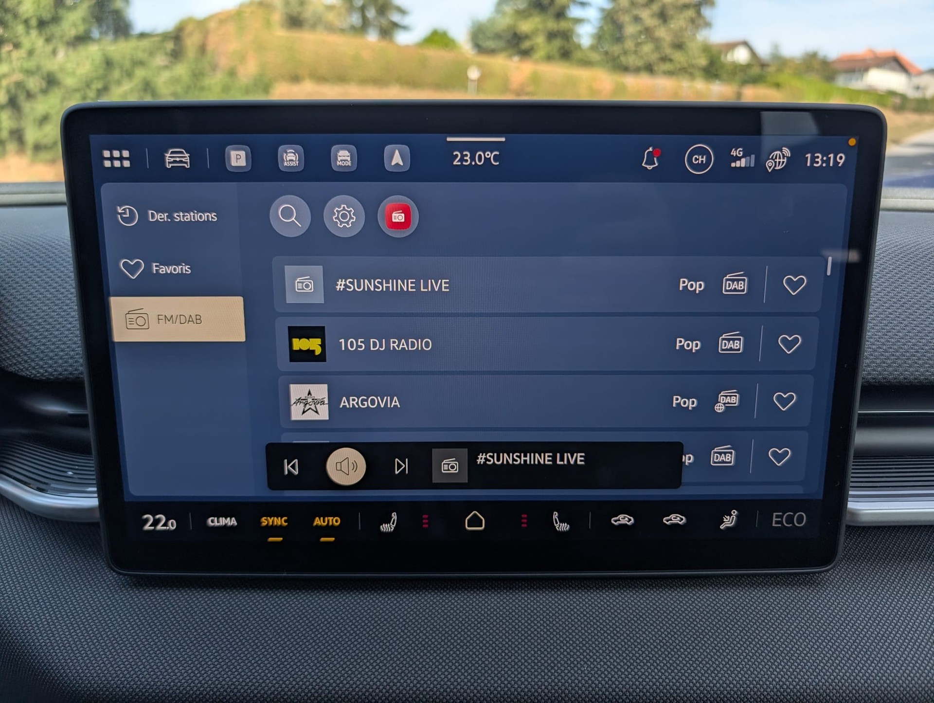 VW ID.Polo 52 kWh Life Edition One-image-5