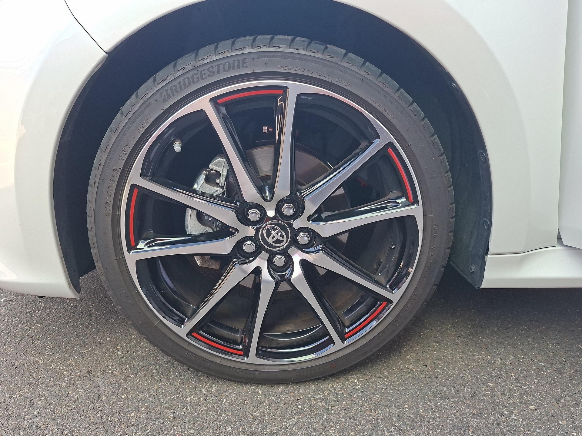 TOYOTA Yaris 1.5 VVT-i HSD GR Sport-image-18