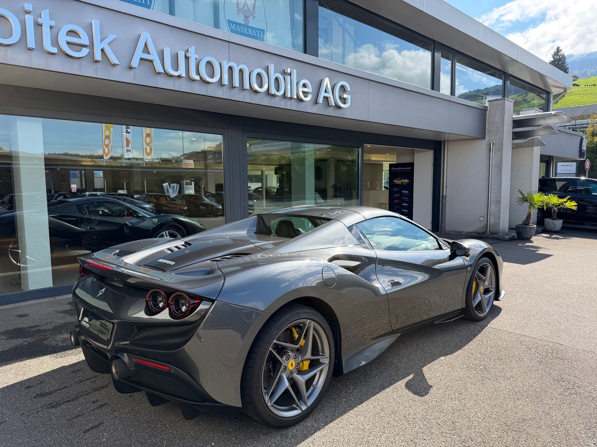 FERRARI F8 Spider-image-15