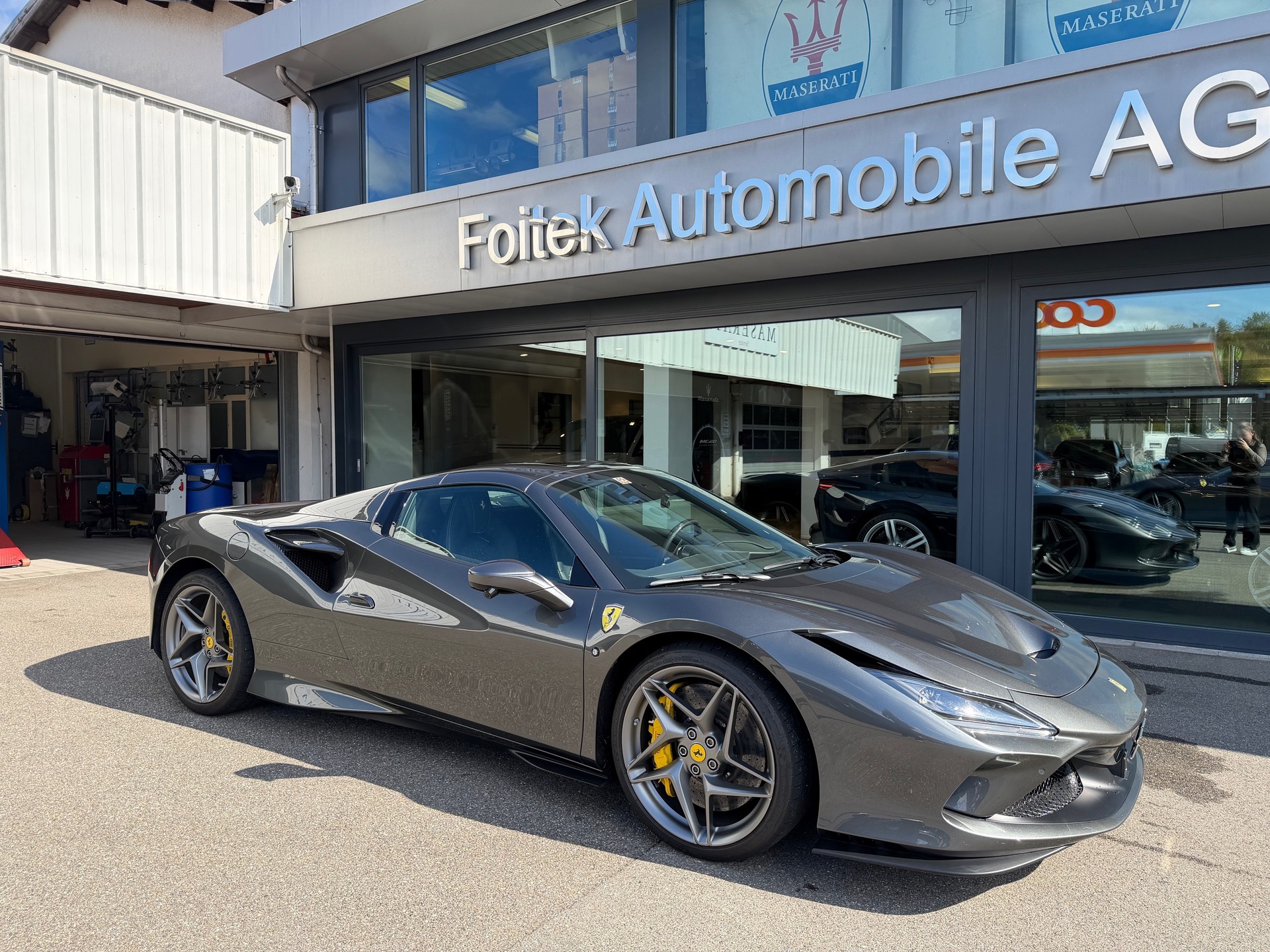 FERRARI F8 Spider-image-14
