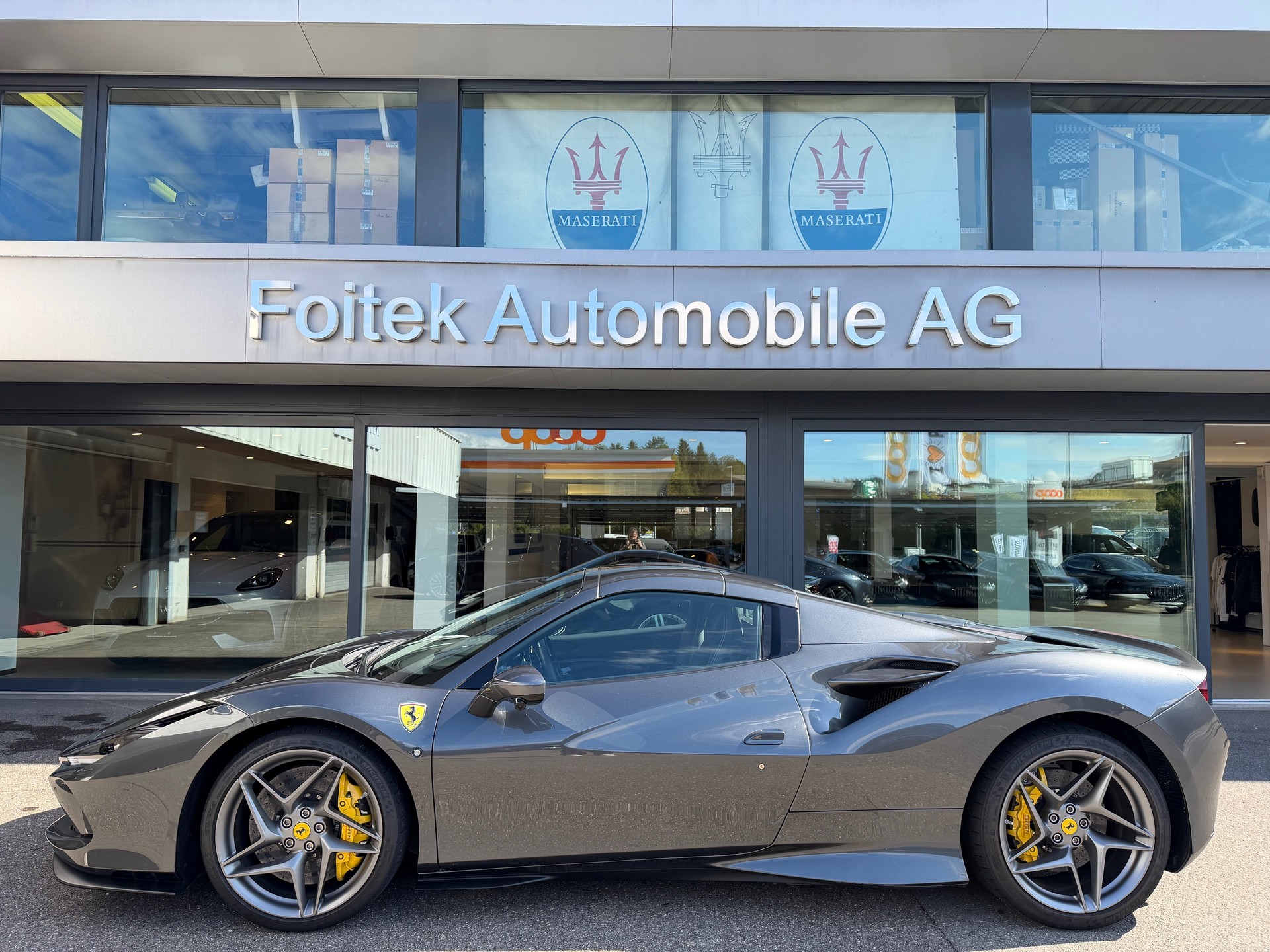 FERRARI F8 Spider-image-13