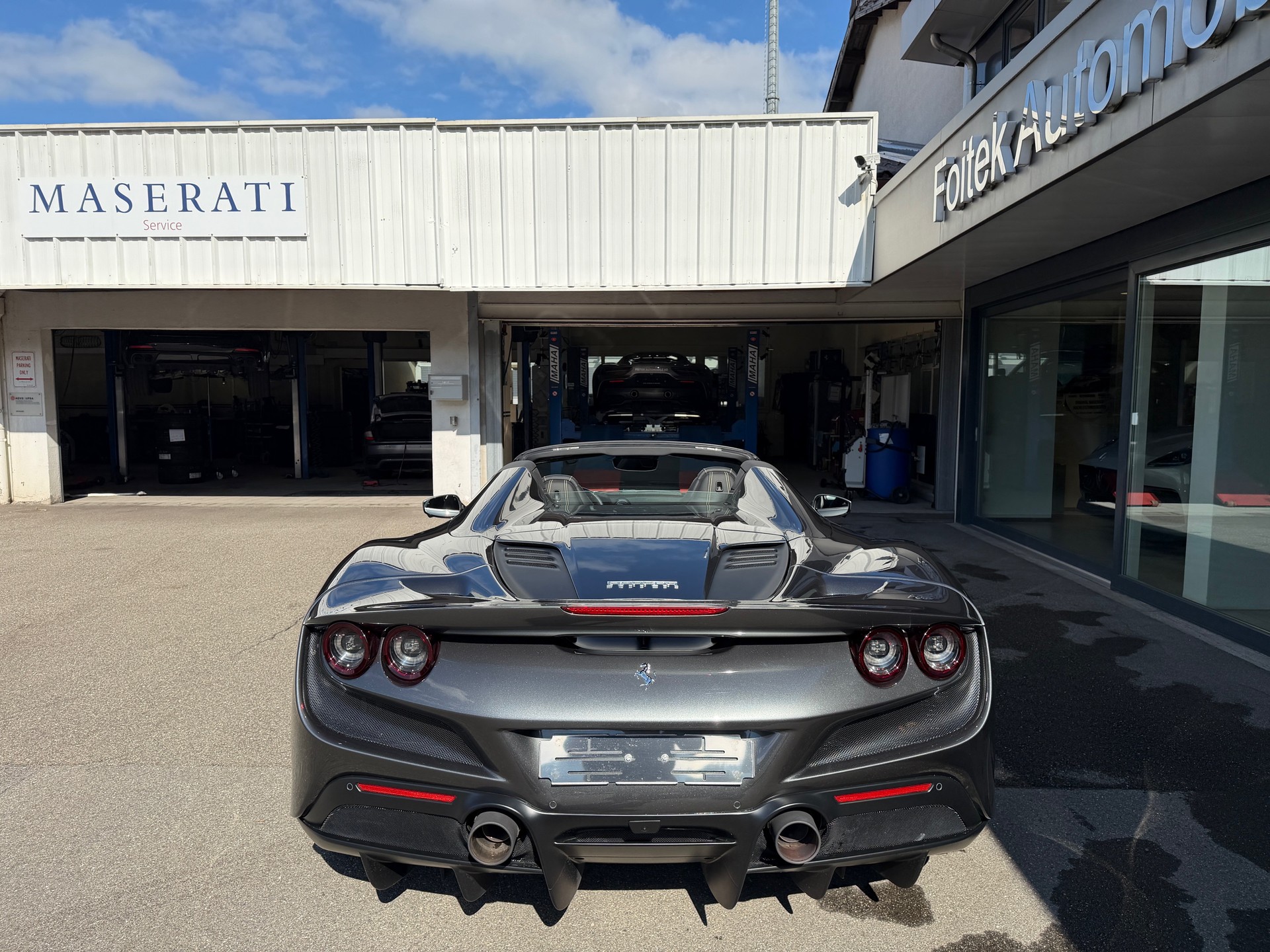 FERRARI F8 Spider-image-18