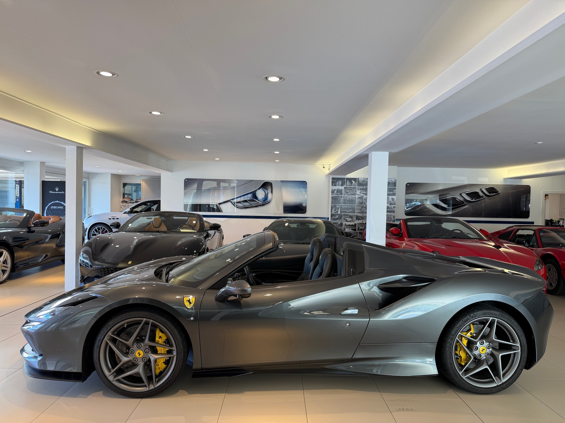 FERRARI F8 Spider-image-26