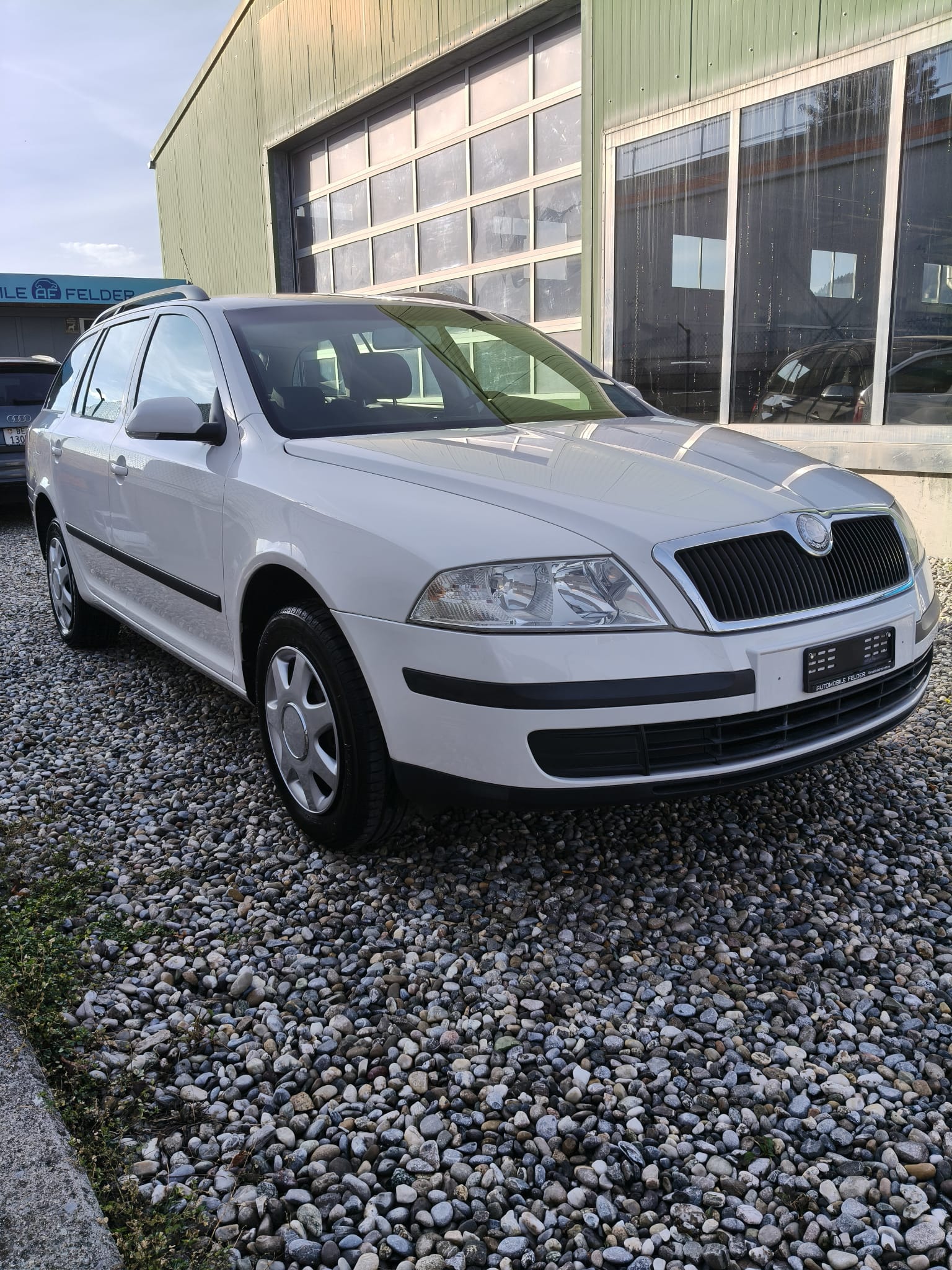 SKODA Octavia 1.9 TDI Adventure 4x4-image-0