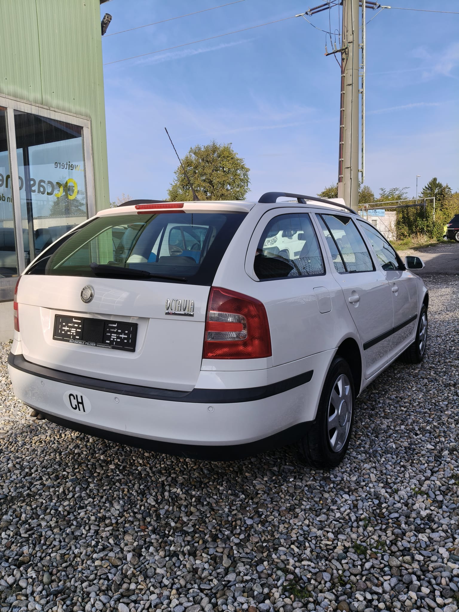 SKODA Octavia 1.9 TDI Adventure 4x4-image-4