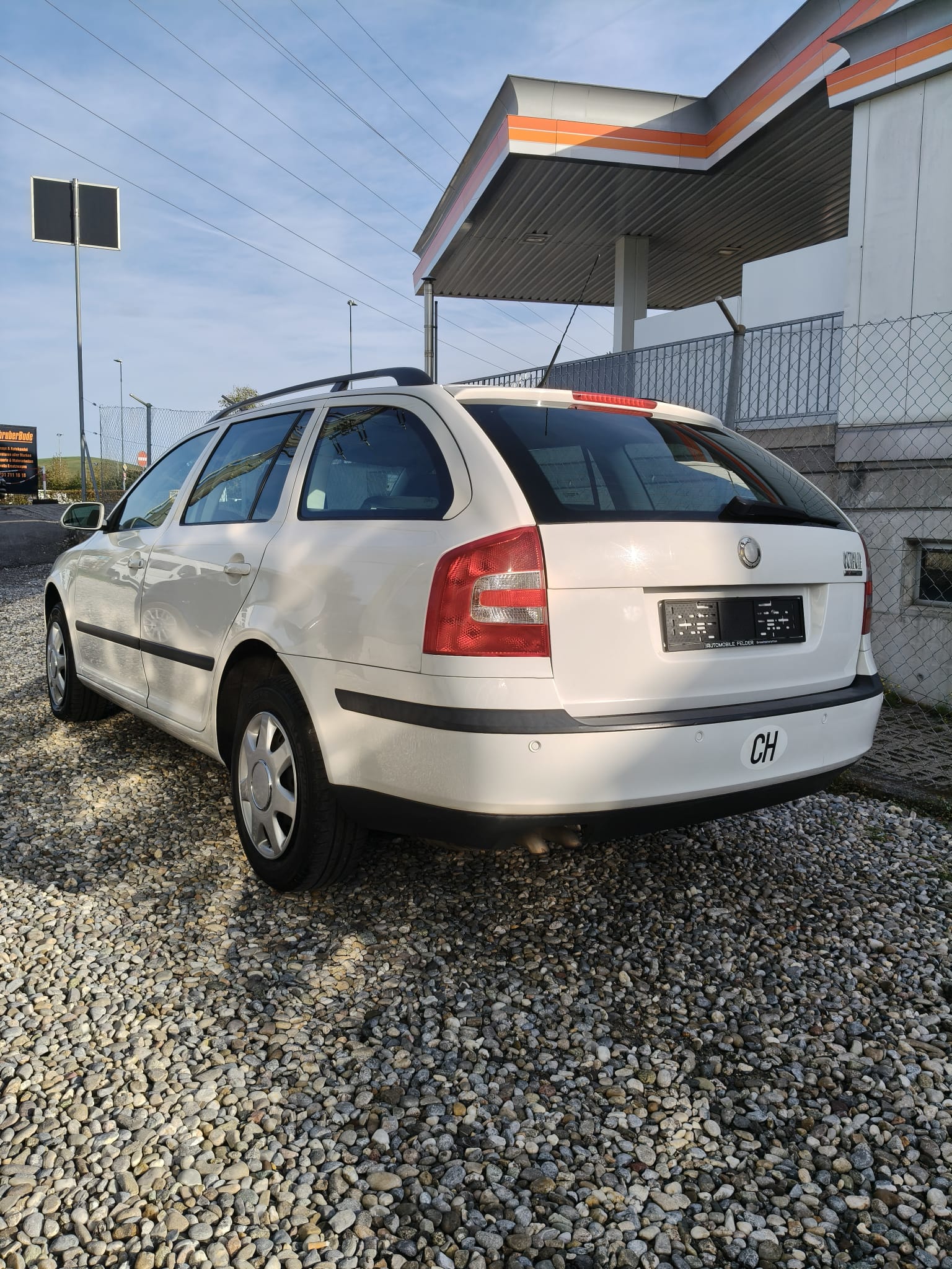 SKODA Octavia 1.9 TDI Adventure 4x4-image-3