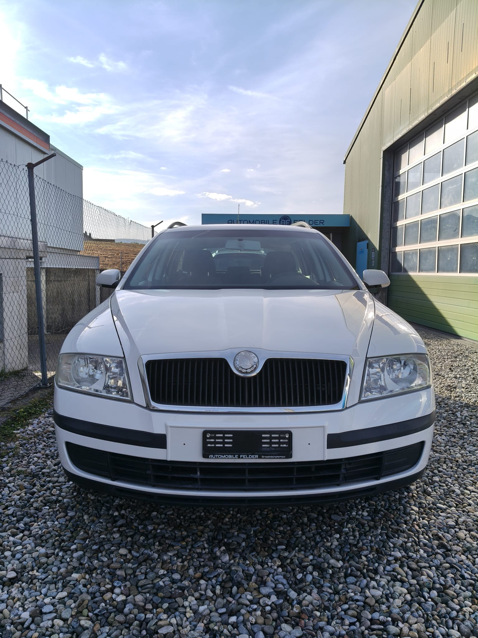 SKODA Octavia 1.9 TDI Adventure 4x4-image-1