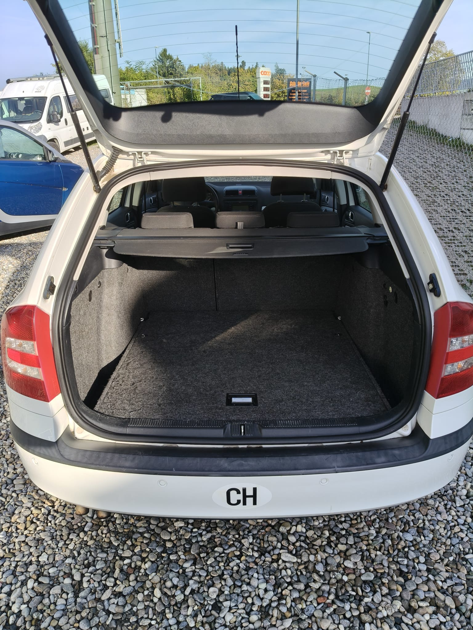 SKODA Octavia 1.9 TDI Adventure 4x4-image-11