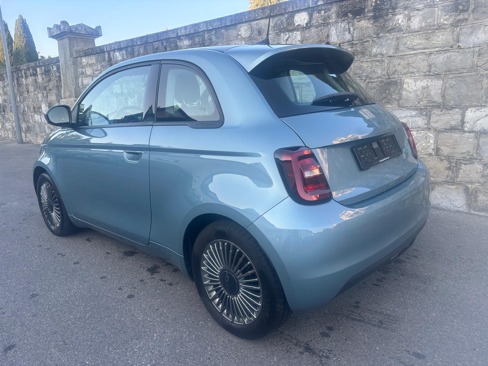FIAT 500 3+1 electric 87 kW Icon-image-3