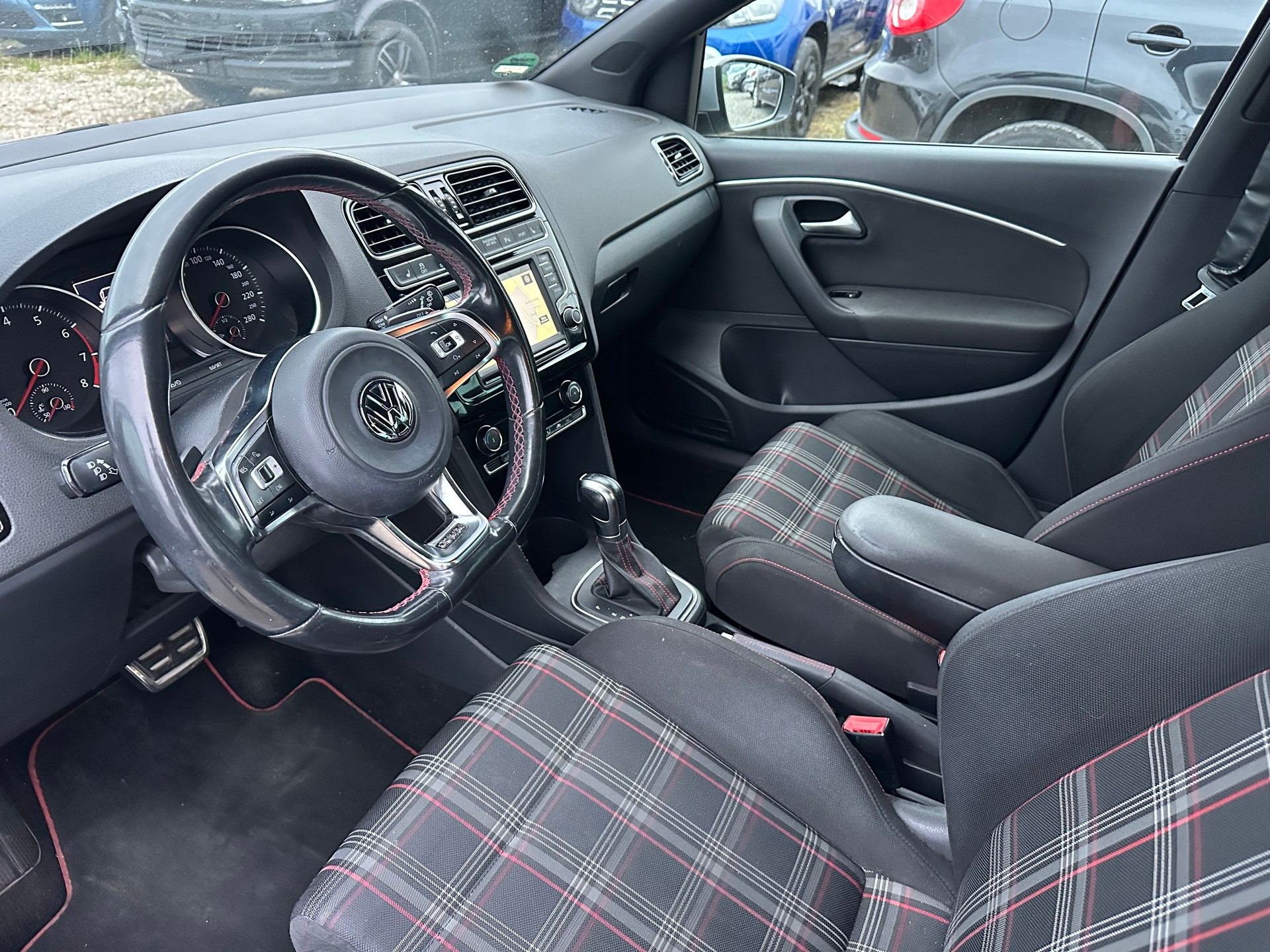 VW Polo 1.8 TSI GTI DSG-image-7