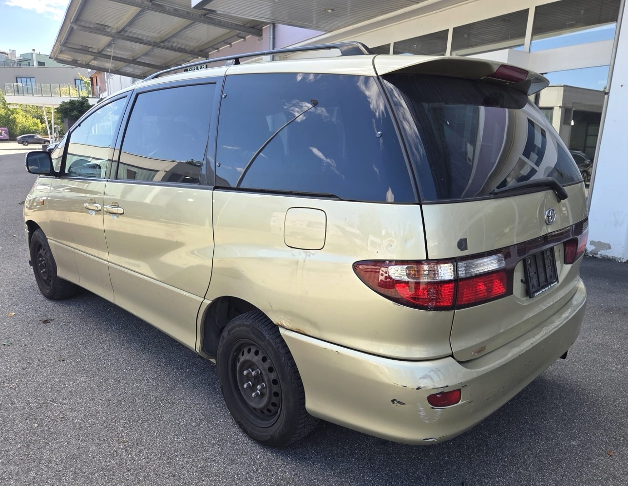 TOYOTA Previa 2.4 Linea Luna-image-3