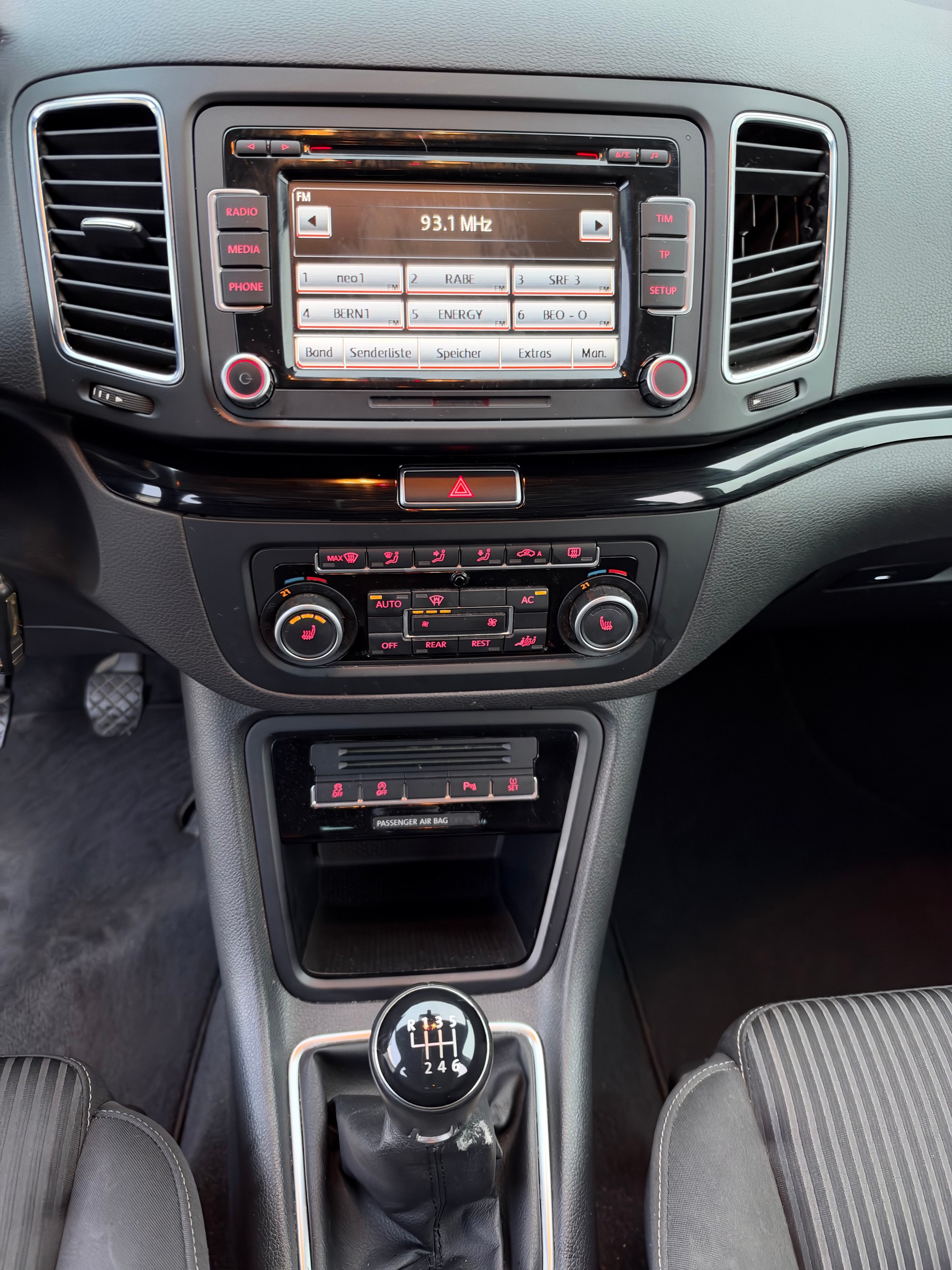 SEAT Alhambra 2.0 TDI Style 4x4-image-23
