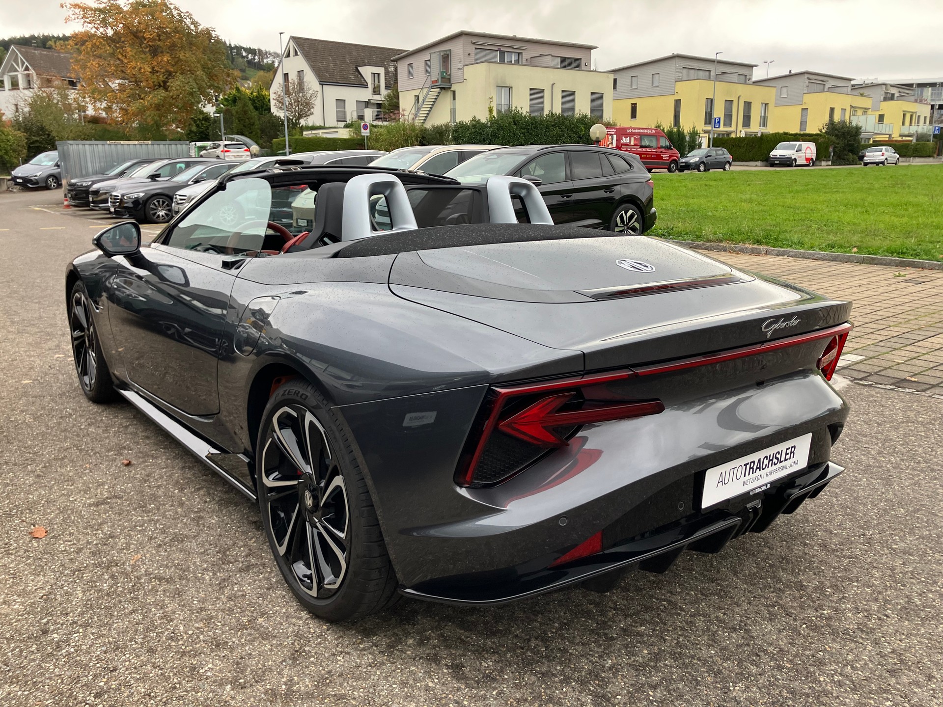 MG Cyberster 77kWh 4WD-image-3