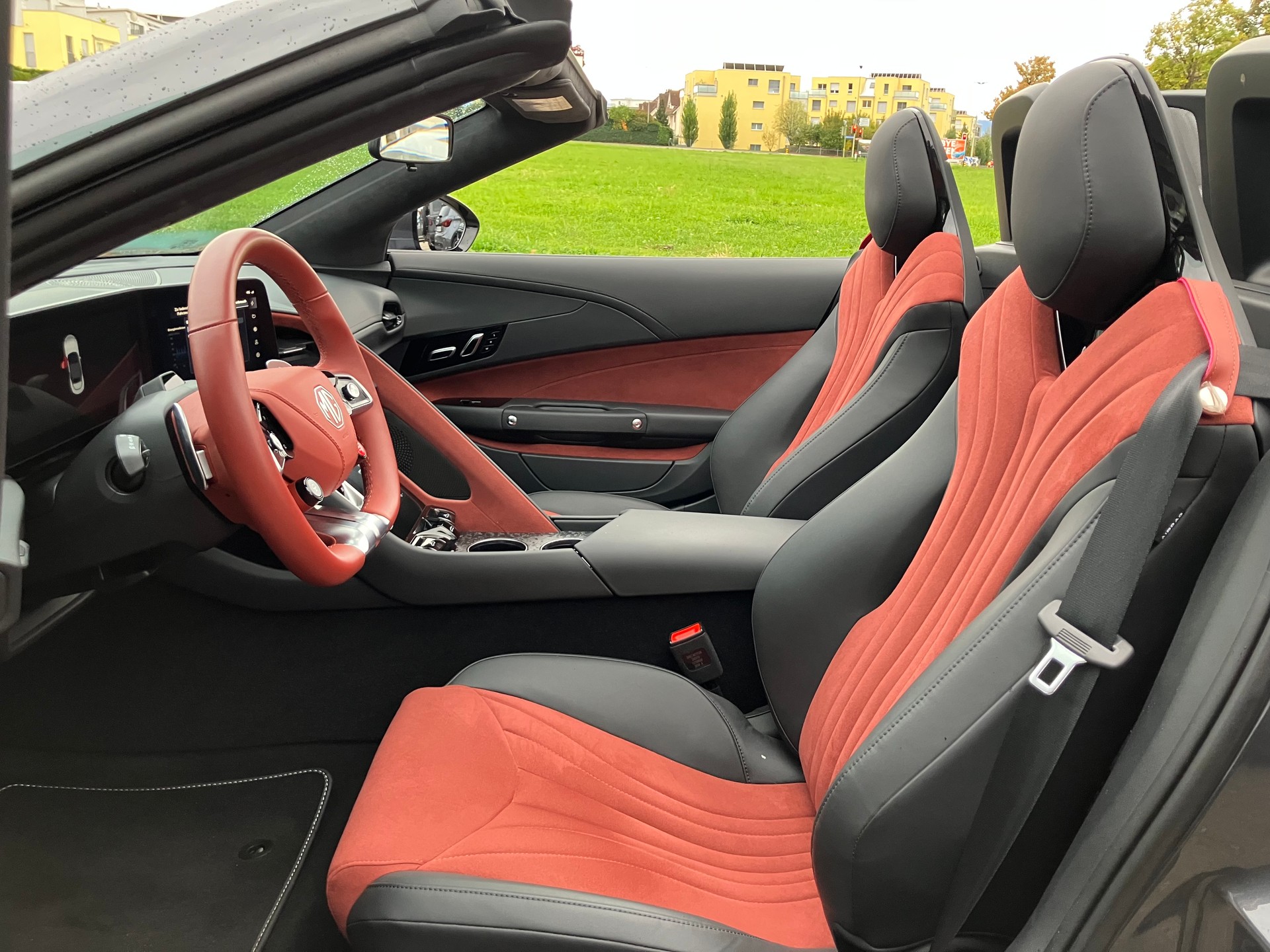 MG Cyberster 77kWh 4WD-image-8