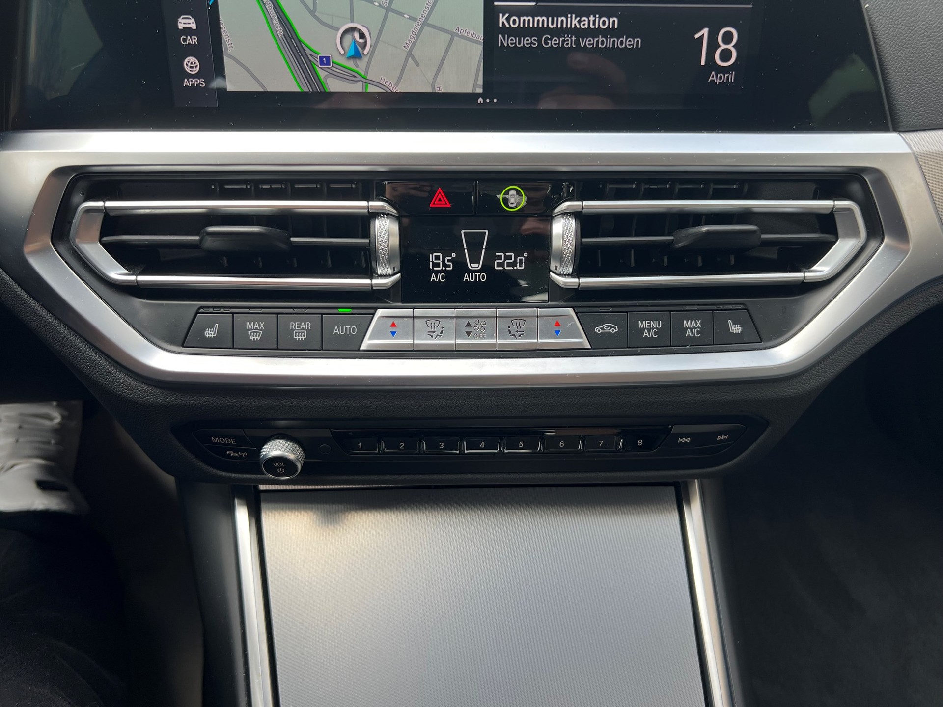 BMW 330e xDrive Sport Line Steptronic-image-22
