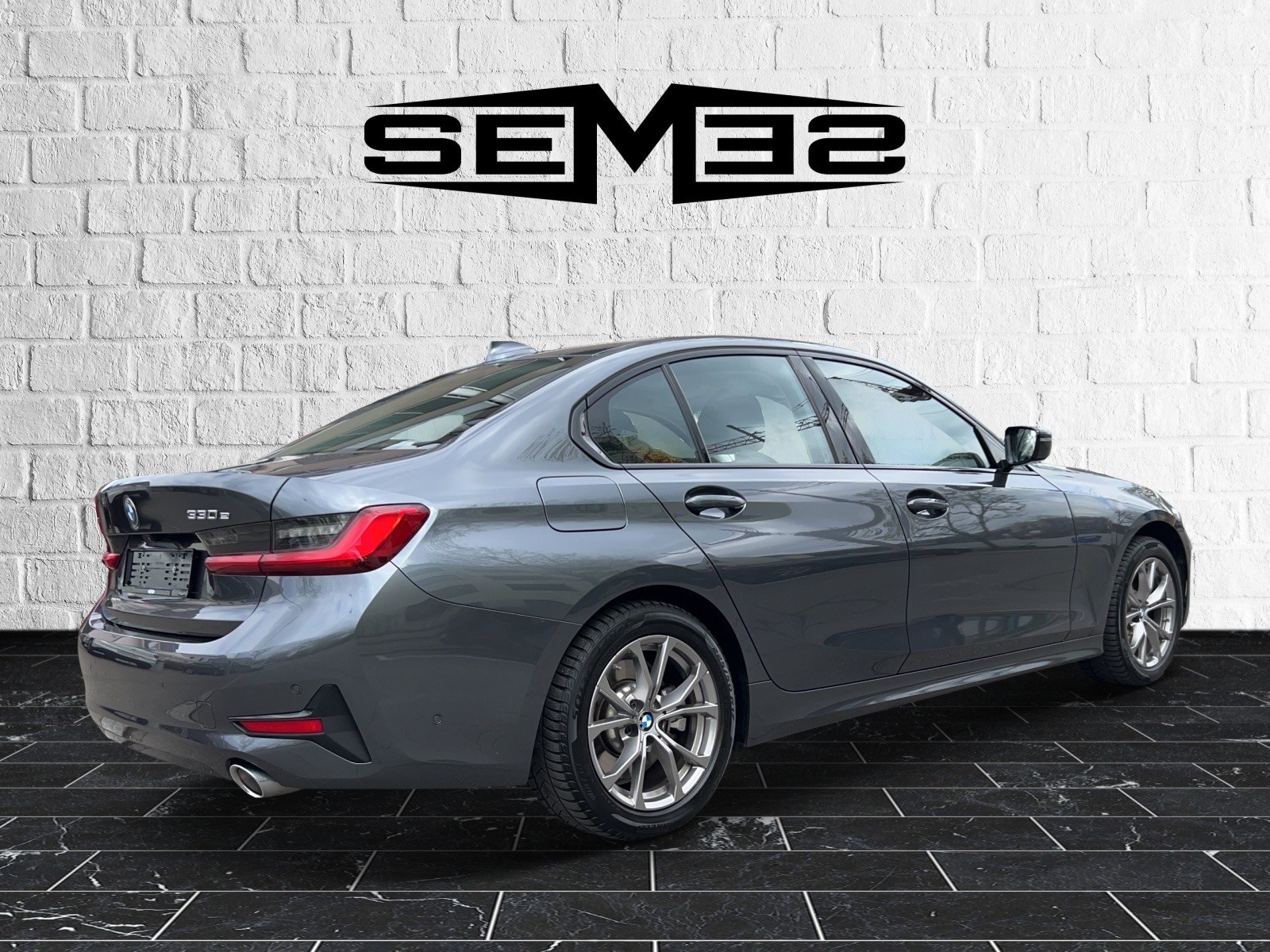 BMW 330e xDrive Sport Line Steptronic-image-6