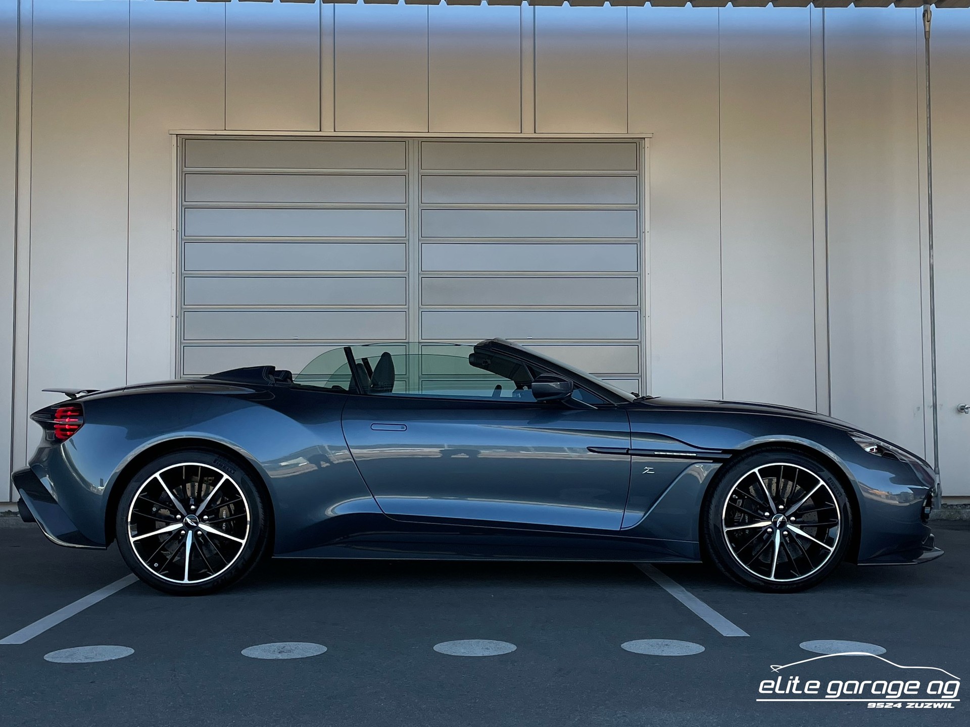 ASTON MARTIN Vanquish ZAGATO Volante V12 1 of 99-image-5