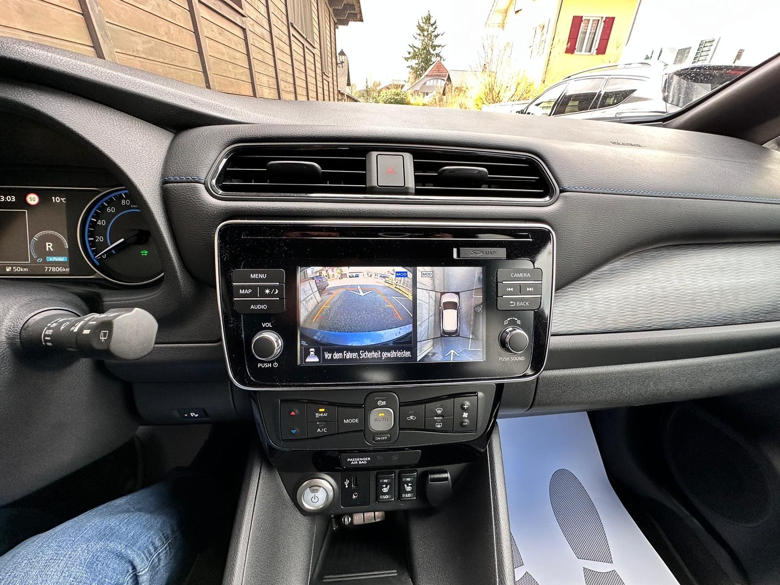 NISSAN Leaf N-Connecta (incl. battery)-image-11
