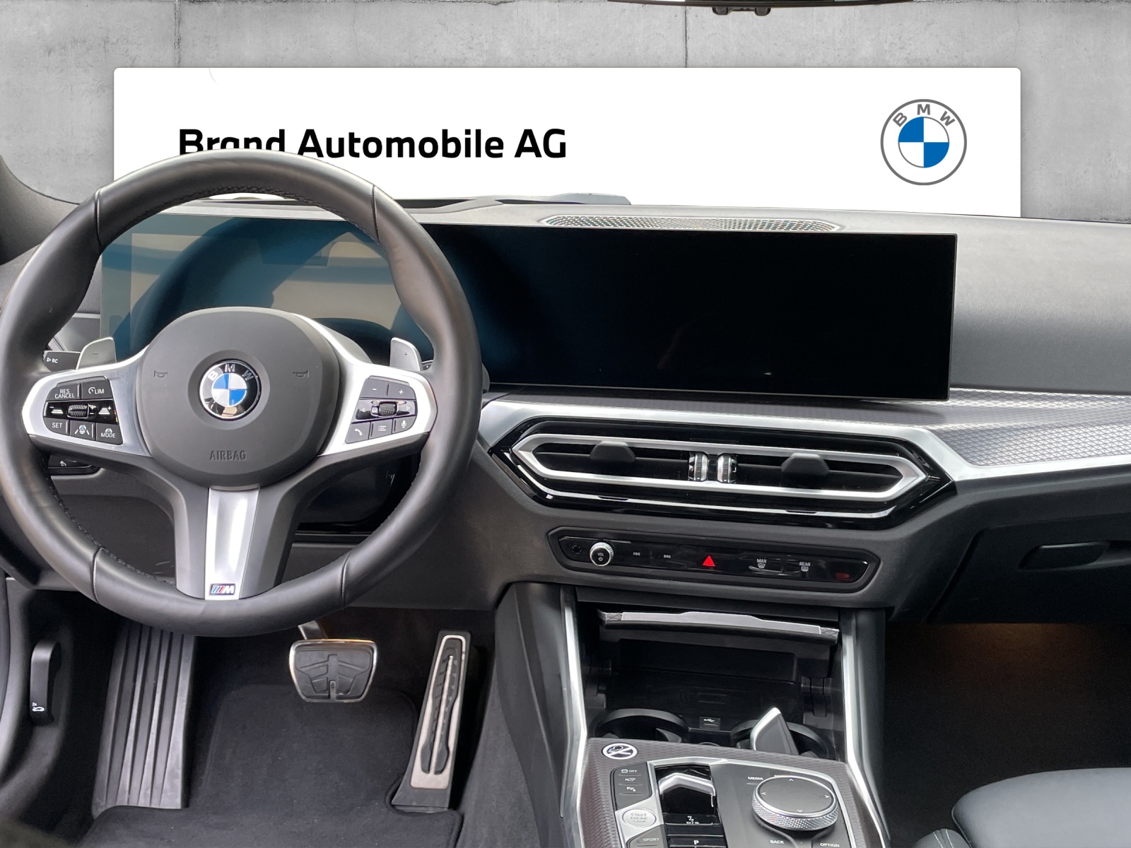 BMW 320d xDrive SAG Touring-image-10
