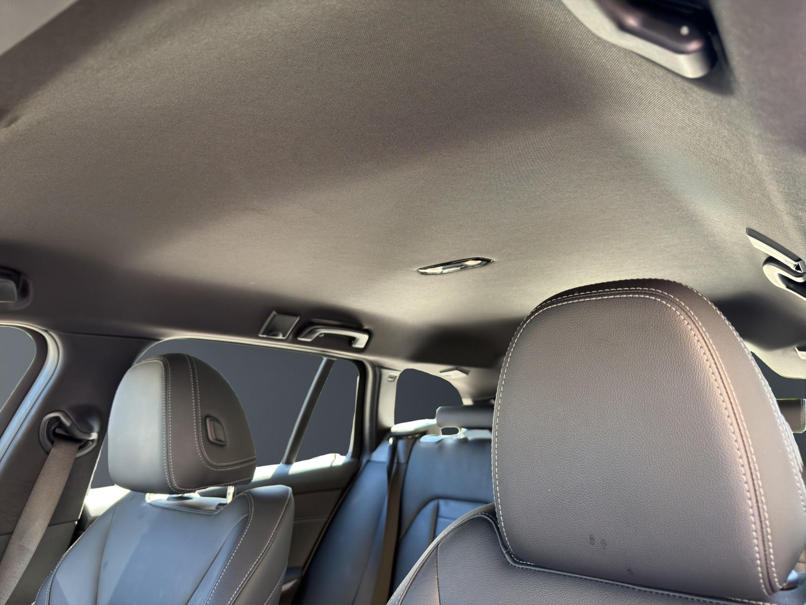 BMW 320d xDrive SAG Touring-image-9