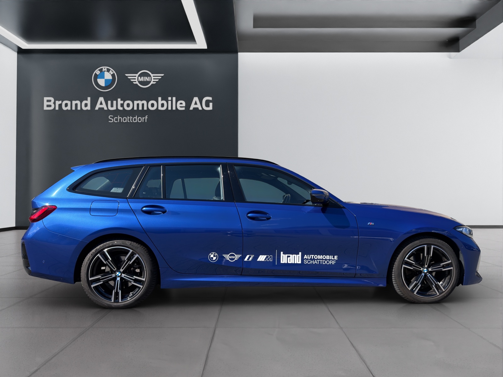 BMW 320d xDrive SAG Touring-image-5