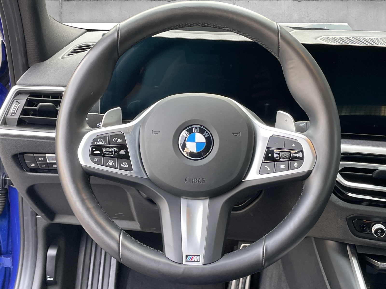 BMW 320d xDrive SAG Touring-image-9
