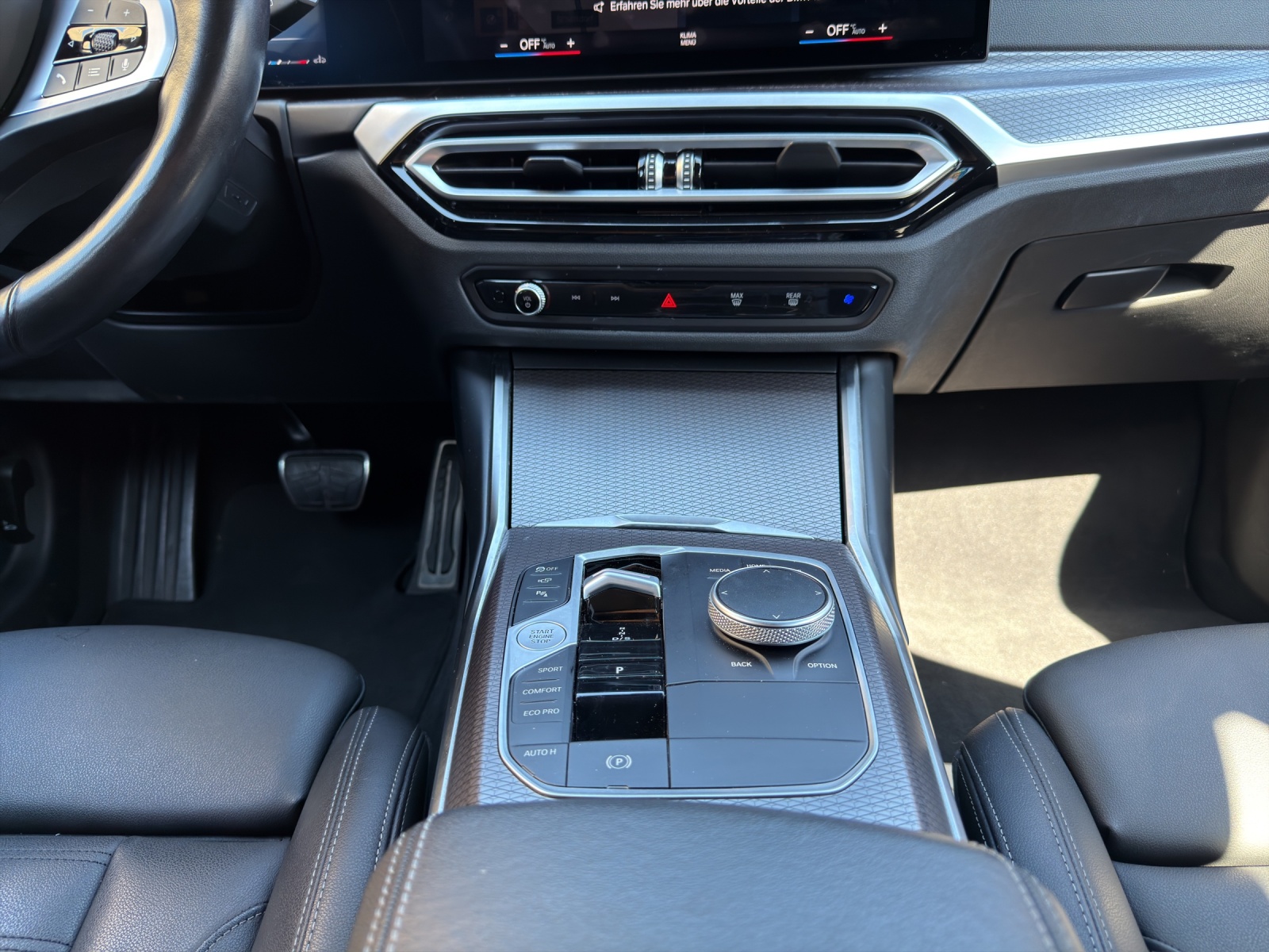BMW 320d xDrive SAG Touring-image-17