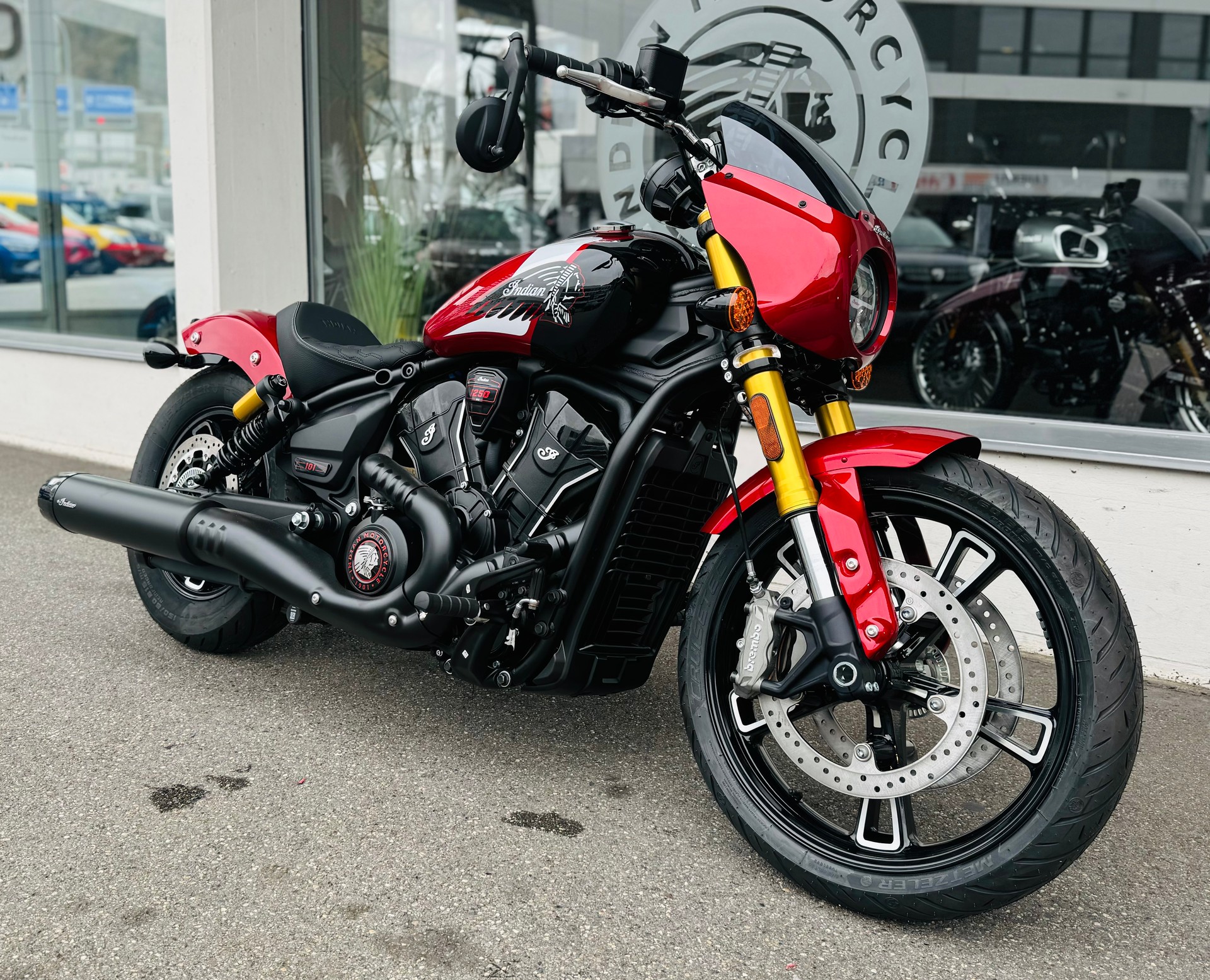 INDIAN Scout 101-showroom-element-1