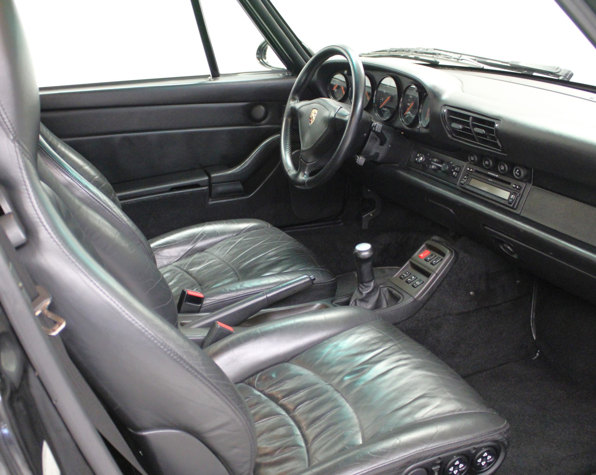 PORSCHE 911 Turbo-image-5