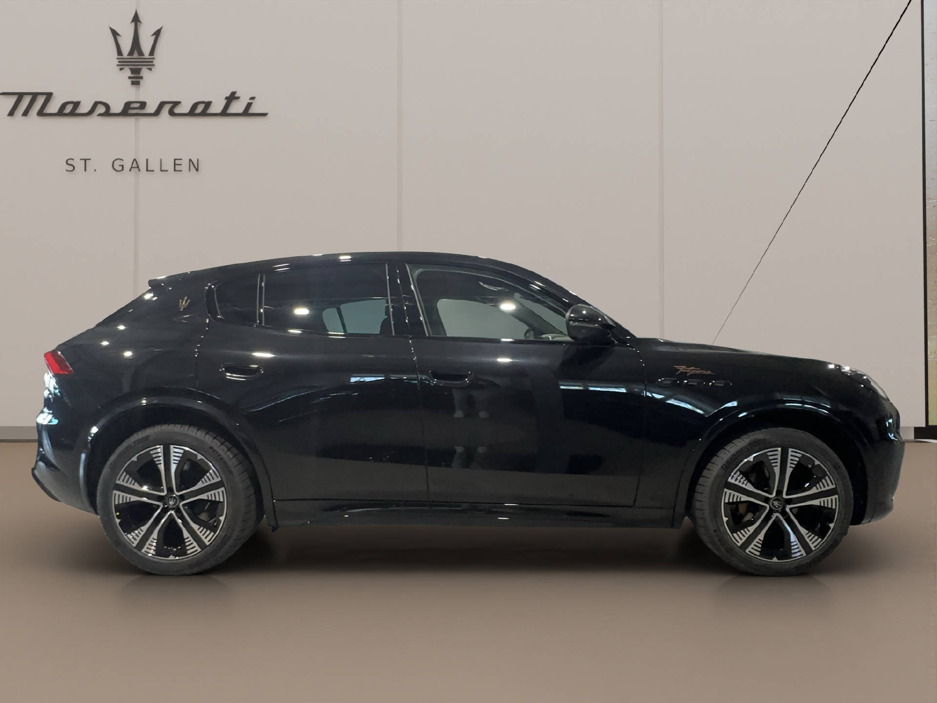 MASERATI Grecale Folgore-image-3
