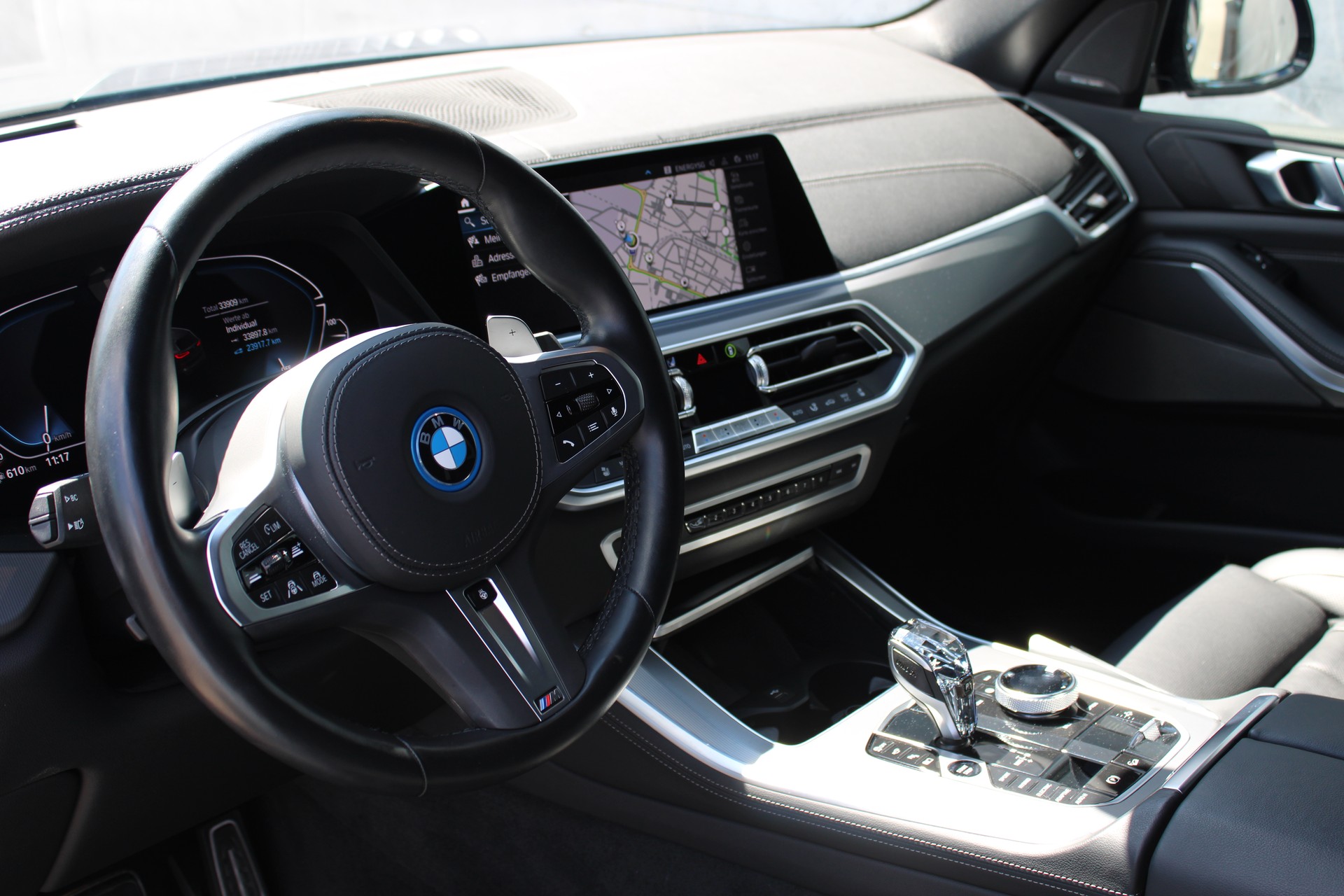 BMW X5 xDrive 45e-image-8