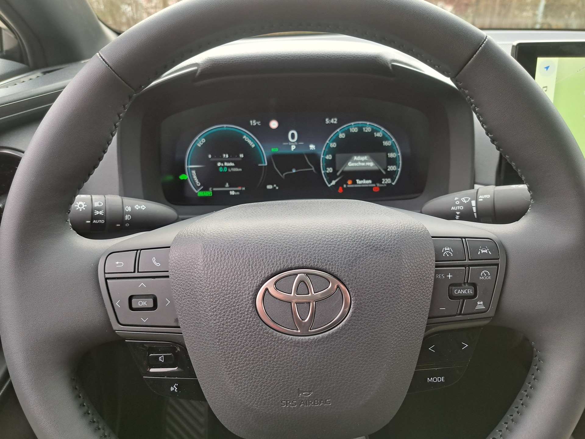 TOYOTA C-HR 2.0 HSD CVT Trend 4WD-image-10