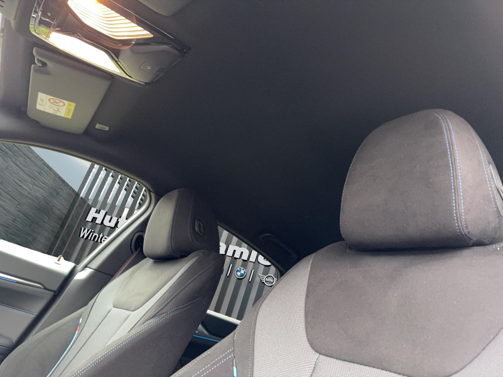 BMW i4 xDrive40 M Sport Pro-image-13