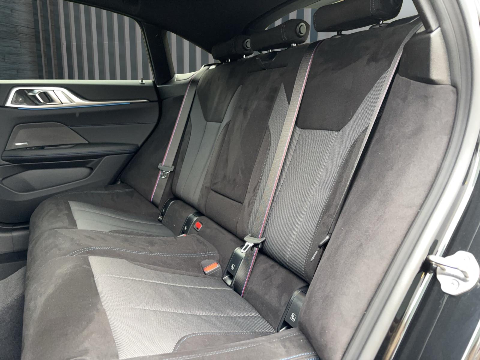 BMW i4 xDrive40 M Sport Pro-image-14