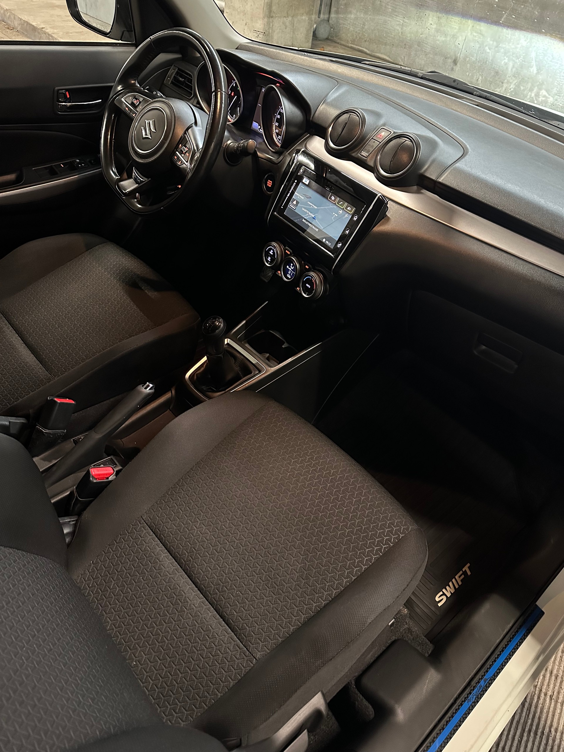 SUZUKI Swift 1.2i Piz Sulai Top Hybrid Allgrip 4x4-image-10