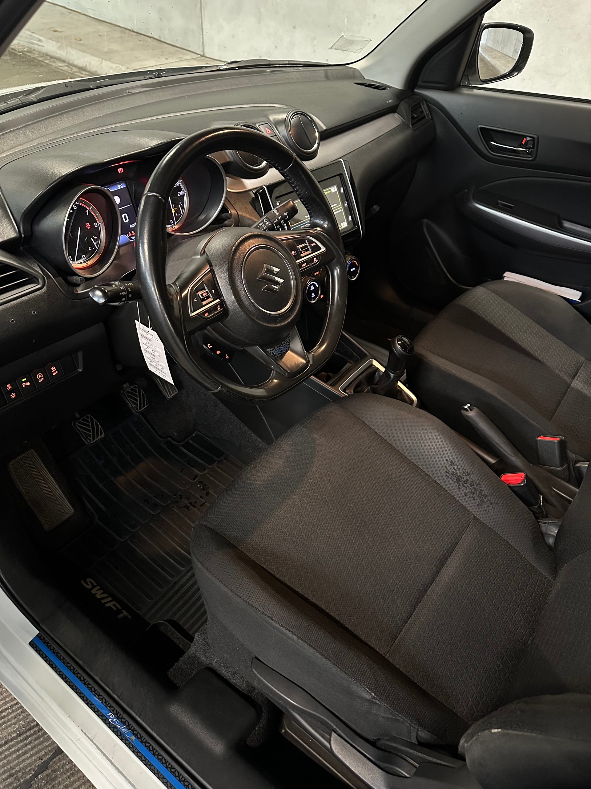 SUZUKI Swift 1.2i Piz Sulai Top Hybrid Allgrip 4x4-image-9